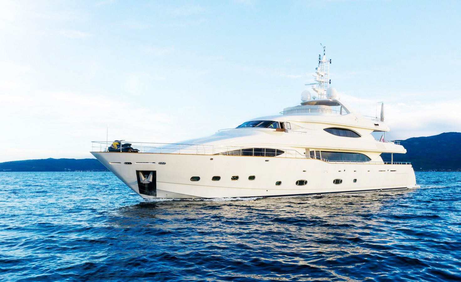 Paradise Yacht Charter super yacht for charter from 130 000 € per week