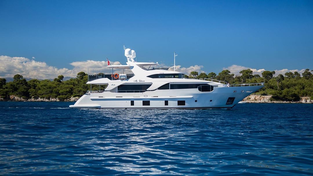 Gala yacht for charter from 69 000 € per week | YachtHunter