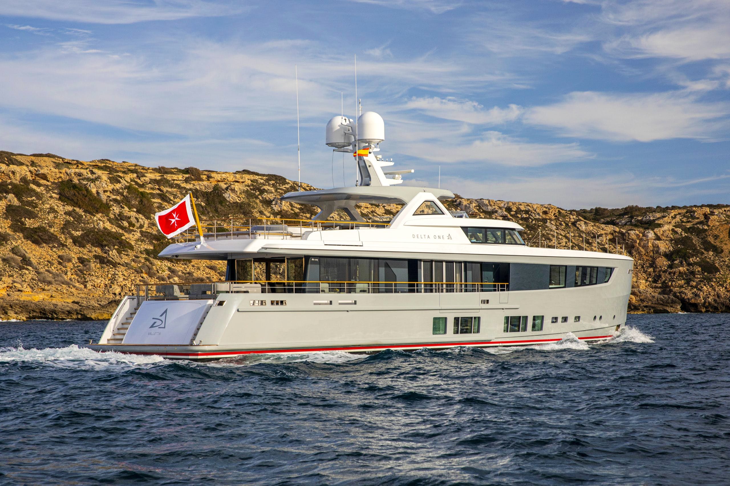 yacht delta one