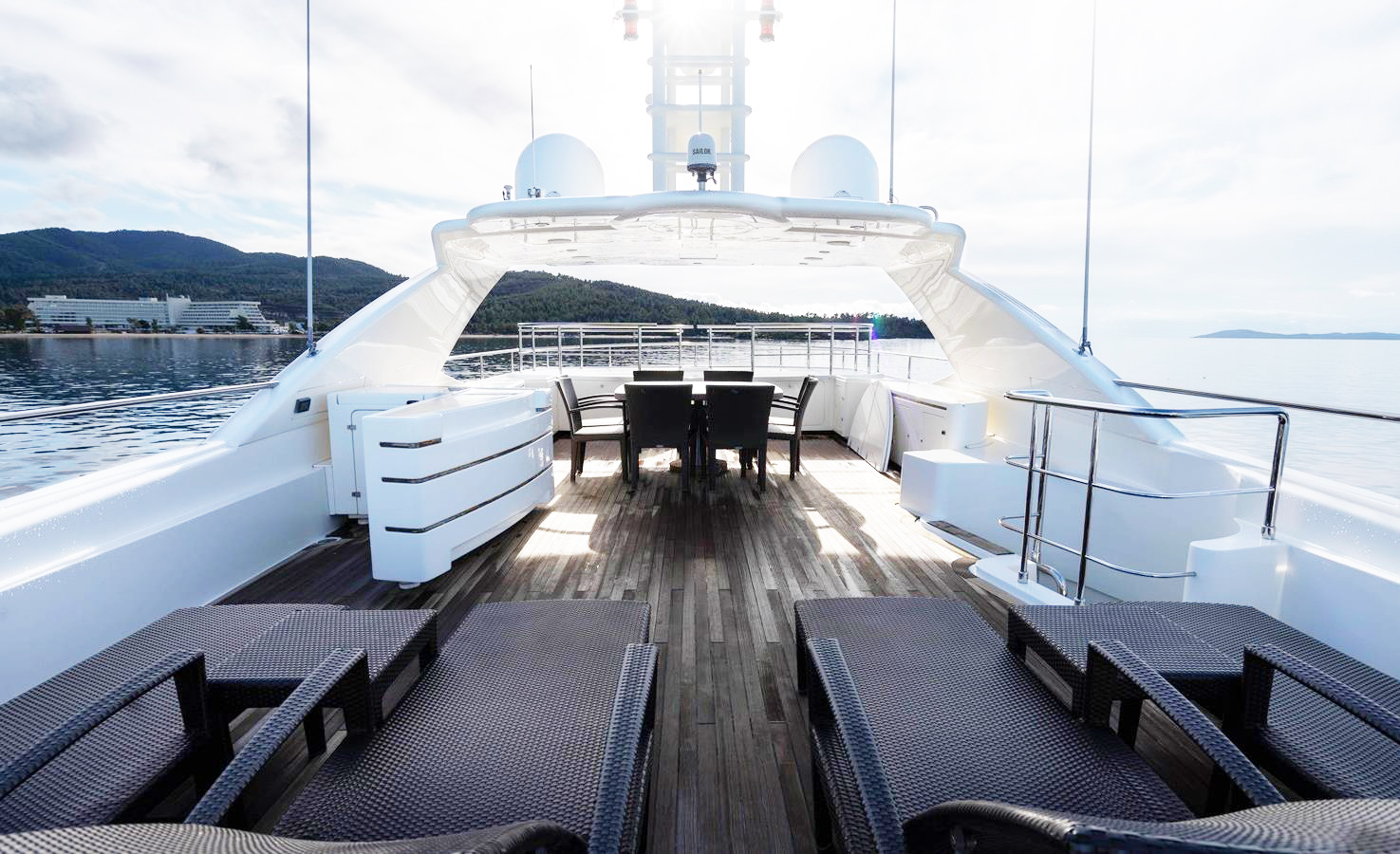 Paradise Yacht Charter super yacht for charter from 130 000 € per week