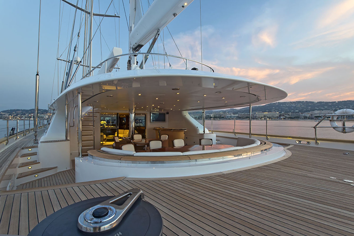 parsifal yacht cost to charter