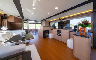 BELLA LUNA 19