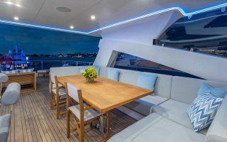 CAPTAIN MORGAN III 8