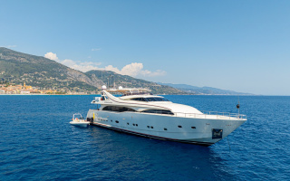 CHAMPAGNE AND CAVIAR 18