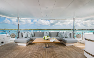 CAPTAIN MORGAN III 6