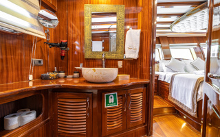 LYCIAN QUEEN 25