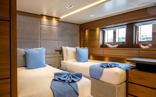 NAVIS ONE 13