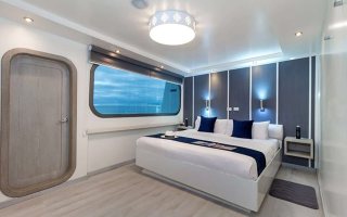 GALAPAGOS HORIZON 10