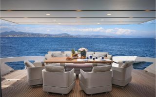 OCEAN SIX 10