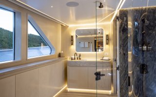 BROADWATER 21
