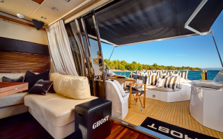 SUNSEEKER PREDATOR 72 GHOST 7