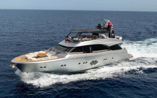 VENUS 33