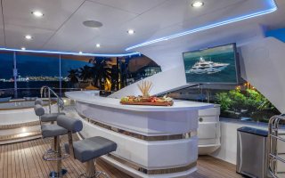 CAPTAIN MORGAN III 7