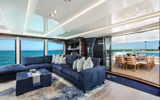 CAPTAIN MORGAN III 12