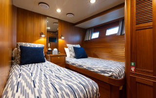 VIRGINIA SEA 19