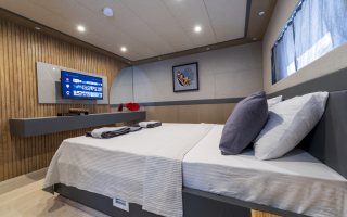 ALBATROS EXPLORER 13