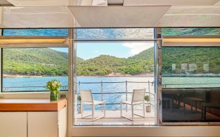 GOLDEN YACHT 18