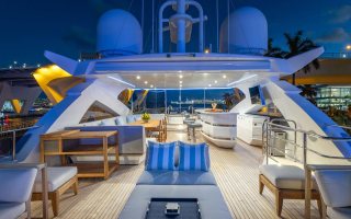 CAPTAIN MORGAN III 6