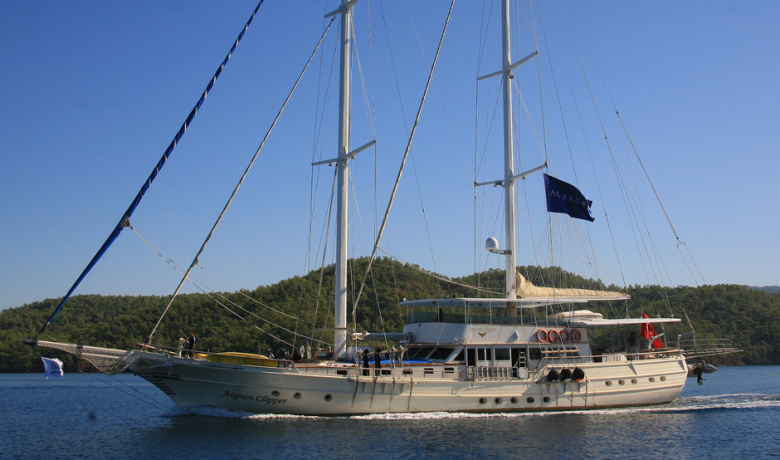 AEGEAN CLIPPER
