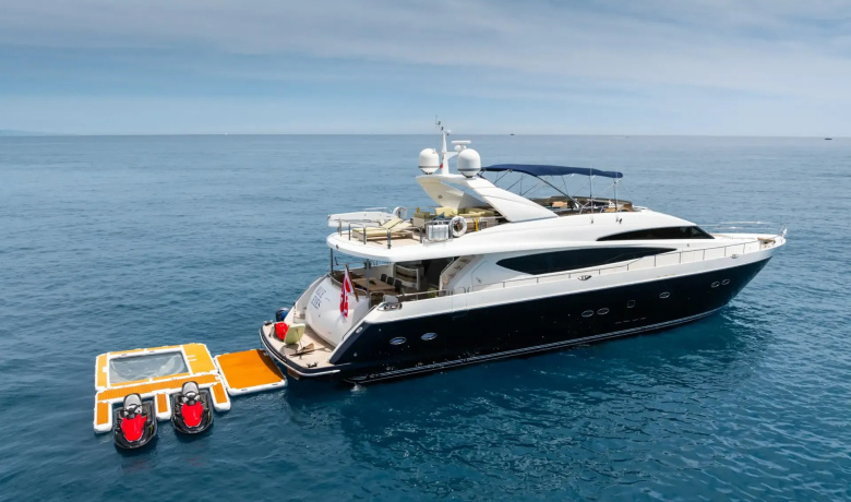 BLUE EYES