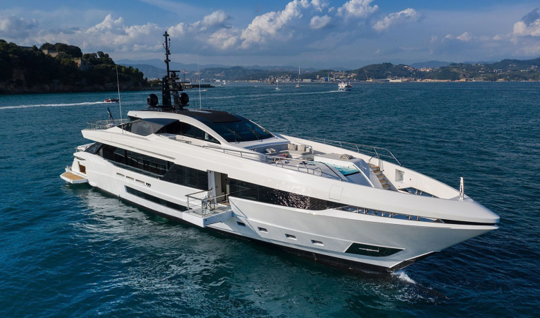 MANGUSTA GRANSPORT 45