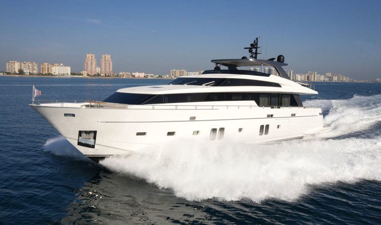 GOLDEN YACHT