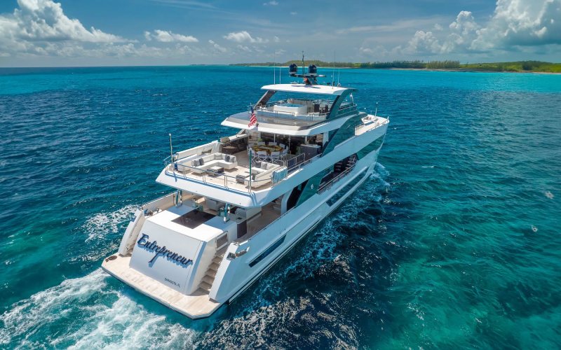 ENTREPRENEUR (116')