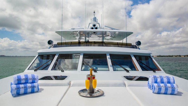 SILVER SEAS