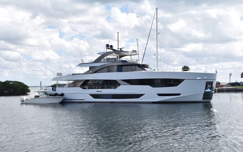 ENTREPRENEUR (116')