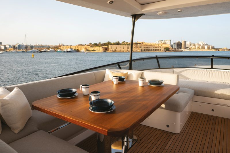 Azimut Magellano 66 - NEW
